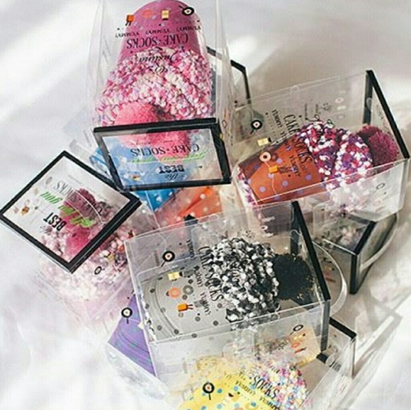 🎅Soft & Cute Cupcake Socks (Yellow) - Picture 6 of 6